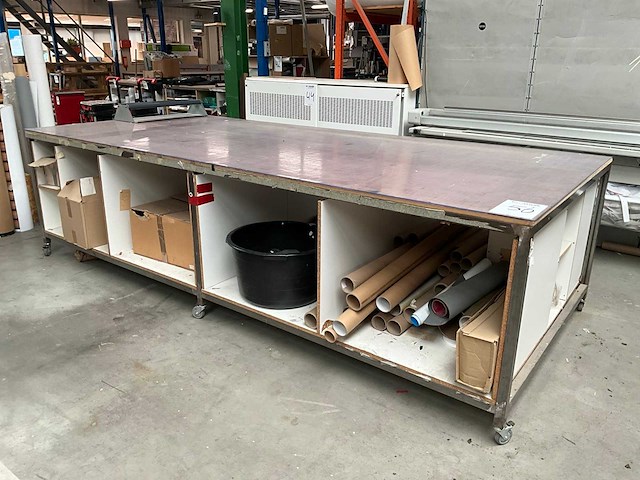 Verrijdbare werktafel - afbeelding 1 van  3