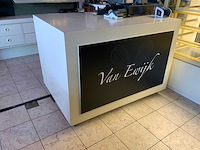 Verrijdbare winkel toonbank