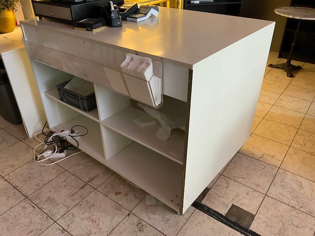 Verrijdbare winkel toonbank - afbeelding 3 van  4