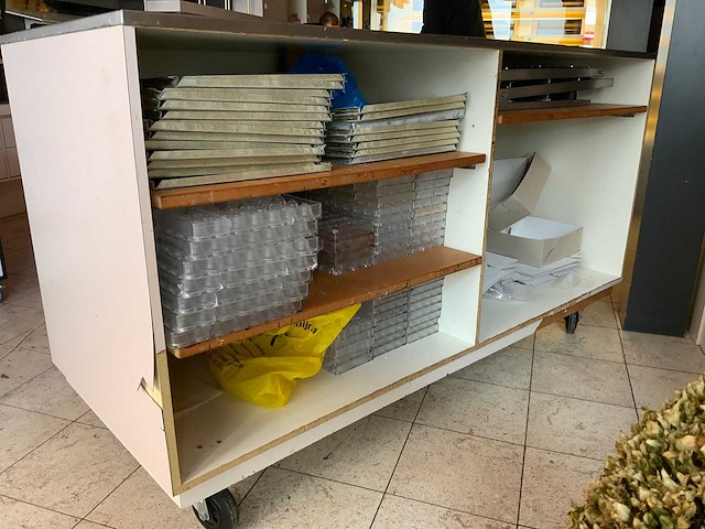 Verrijdbare winkel toonbank - afbeelding 4 van  5