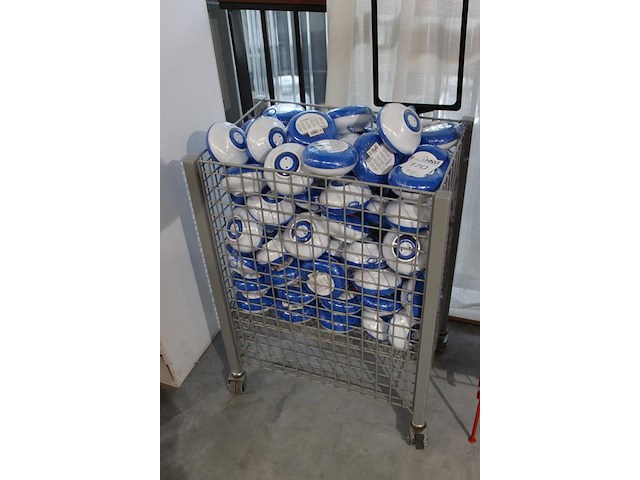 Verrijdbare winkelmand met drijvers bestway flow clear. - afbeelding 2 van  3