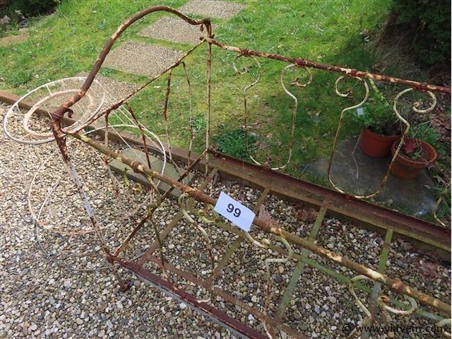 Verroest antiek kinderbed - afbeelding 3 van  3