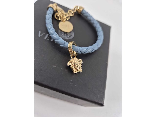 Versace gevlochten leren armband met medusa-bedel - afbeelding 8 van  8
