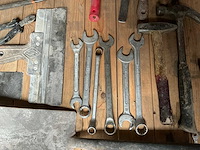 Verschillend handgereedschap - afbeelding 2 van  2