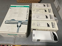 Verschillende accessoires (6x) - afbeelding 1 van  3