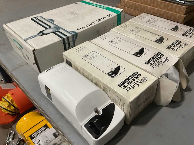 Verschillende accessoires (6x) - afbeelding 2 van  3