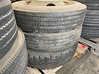 Verschillende banden (3x) - afbeelding 1 van  3