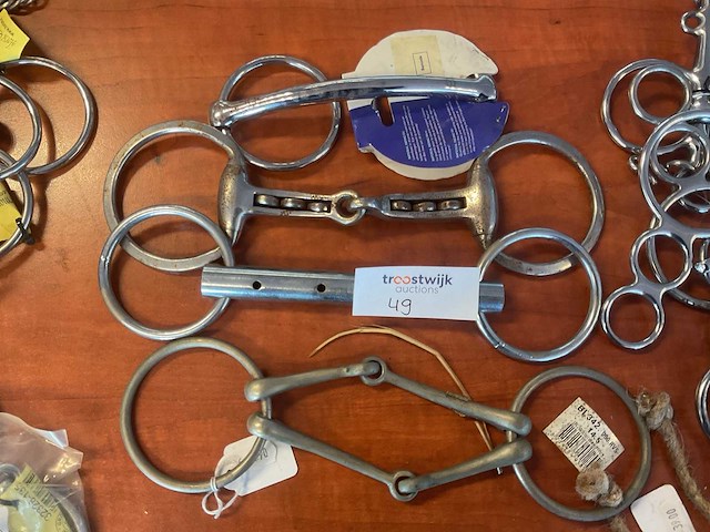 Verschillende bitten (4x) - afbeelding 1 van  2