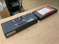 Verschillende docking stations (2x) - afbeelding 1 van  5