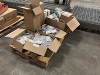 Verschillende dozen accessoires en aansluit materiaal. (9x) - afbeelding 1 van  11