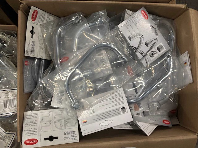 Verschillende dozen accessoires en aansluit materiaal. (9x) - afbeelding 5 van  11