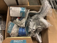 Verschillende dozen accessoires en aansluit materiaal. (9x) - afbeelding 10 van  11