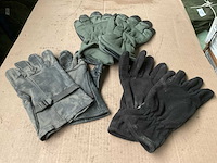 Verschillende gloves (3x) - afbeelding 1 van  3