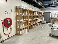 Verschillende houten rekken - afbeelding 1 van  5