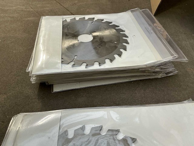 Verschillende maat zaagblad (24x) - afbeelding 2 van  5