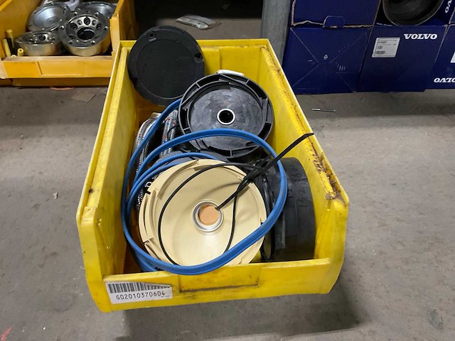 Verschillende onderdelen - afbeelding 2 van  3