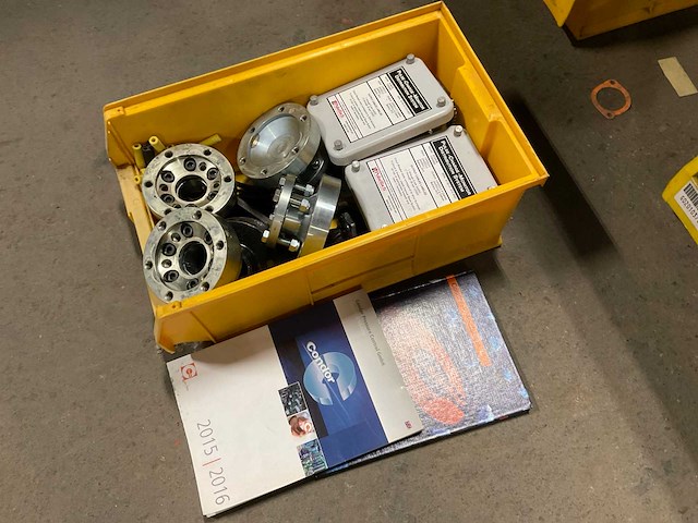 Verschillende onderdelen - afbeelding 1 van  3