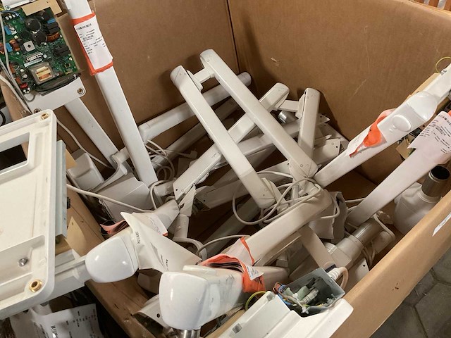 Verschillende onderdelen - afbeelding 3 van  3