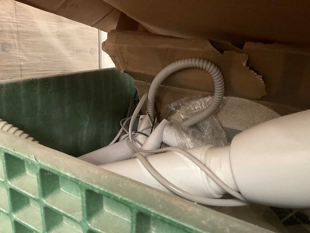 Verschillende onderdelen - afbeelding 1 van  3