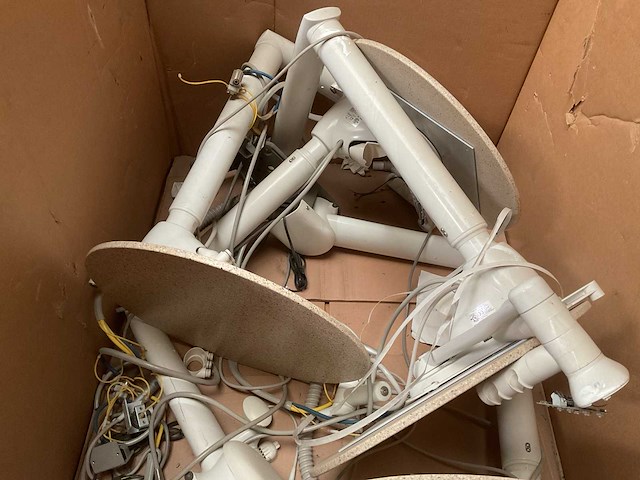 Verschillende onderdelen - afbeelding 3 van  4