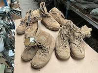 Verschillende paren schoenen - afbeelding 3 van  3