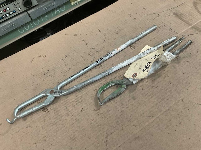 Verschillende remveertangen (2x) - afbeelding 2 van  2