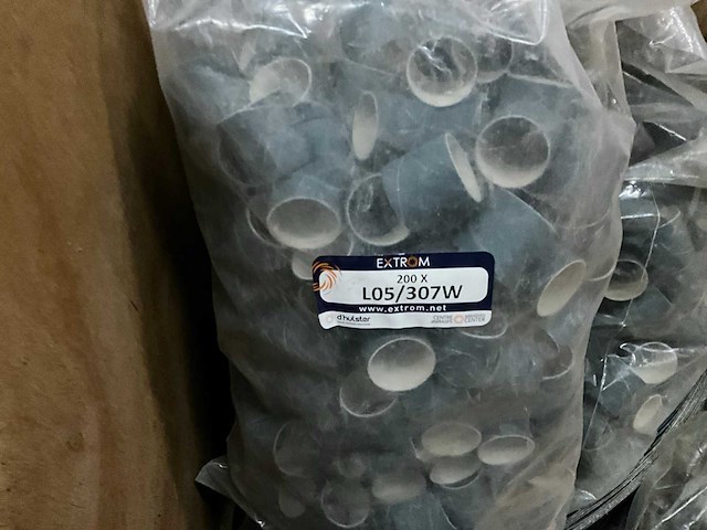 Verschillende schurende metaalbewerkingsproducten - afbeelding 3 van  5