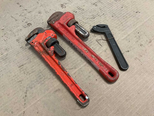 Verschillende tangen (3x) - afbeelding 2 van  3