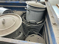 Verschillende zink; rvs en stalen decoratie materialen - afbeelding 2 van  7