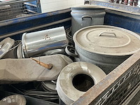 Verschillende zink; rvs en stalen decoratie materialen - afbeelding 3 van  7
