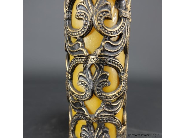 Versierde kaars - afbeelding 4 van  5