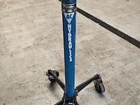 Versnellingsbaksteun met 2 ondersteuners max 215 cm, hydraulics, 1000 kg - afbeelding 2 van  7