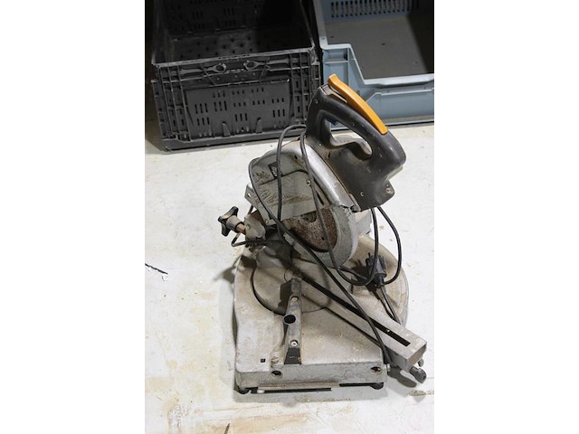 Verstek / afkortzaag elu ps 174. - afbeelding 2 van  2