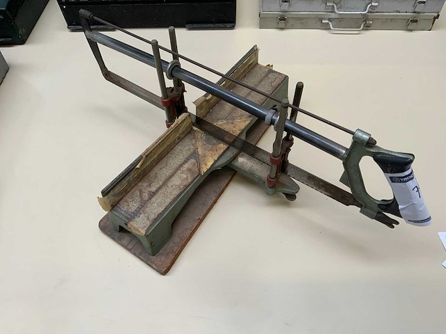 Verstekzaag - afbeelding 1 van  3