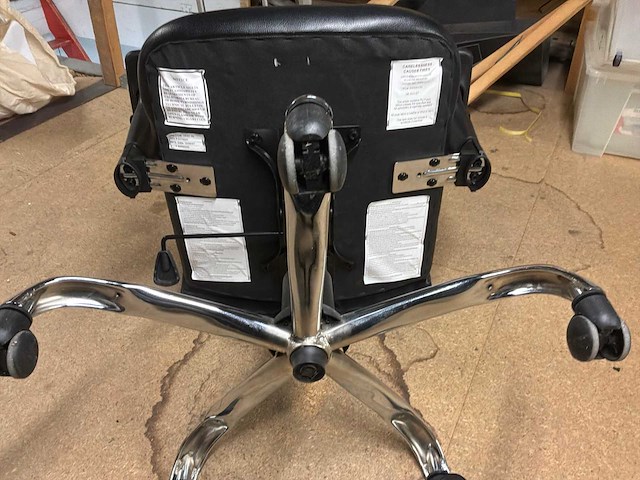 Verstelbare bureaustoel - afbeelding 1 van  5