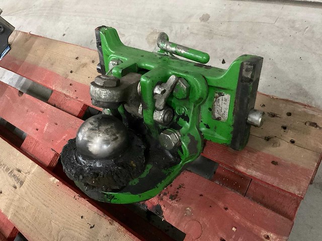Verstelbare john deere k80 trekhaak - afbeelding 1 van  4