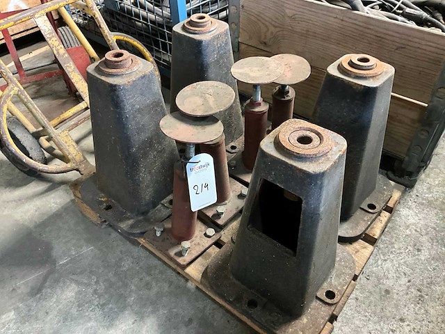 Verstelbare machinevoeten (8x) - afbeelding 1 van  1