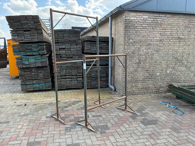 Verstelbare metselschraag 145-240cm (9x) - afbeelding 1 van  5
