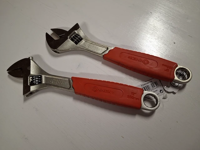Verstelbare moersleutel 25 cm 2 stuks - afbeelding 3 van  3