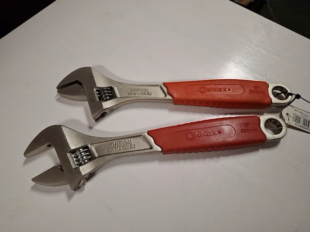 Verstelbare moersleutel 30 cm 2 stuks - afbeelding 1 van  3