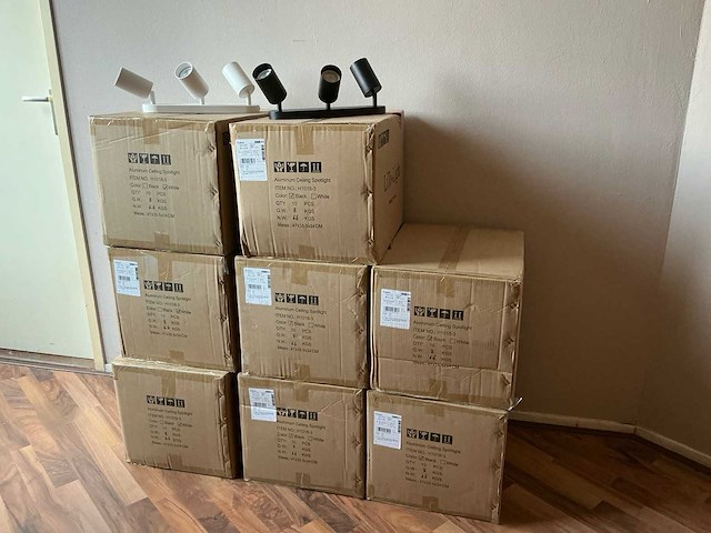 Verstelbare plafondlampen (370x) - afbeelding 9 van  10