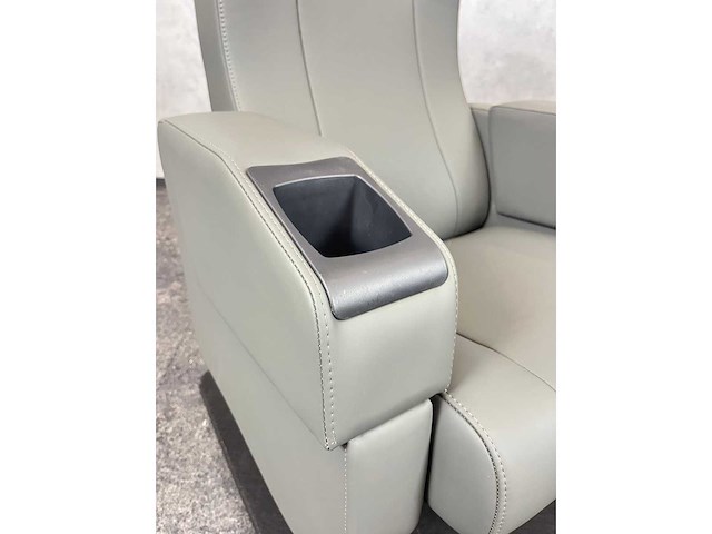 Verstelbare relaxfauteuil - ongebruikt - afbeelding 4 van  9
