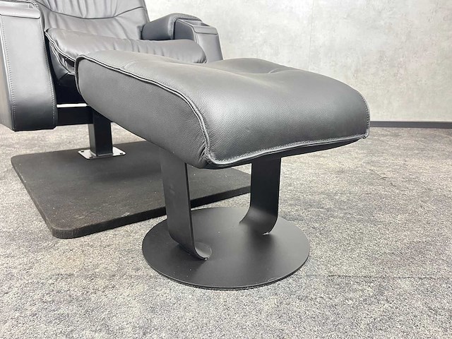 Verstelbare relaxfauteuil met voetenbank - ongebruikt - afbeelding 8 van  13