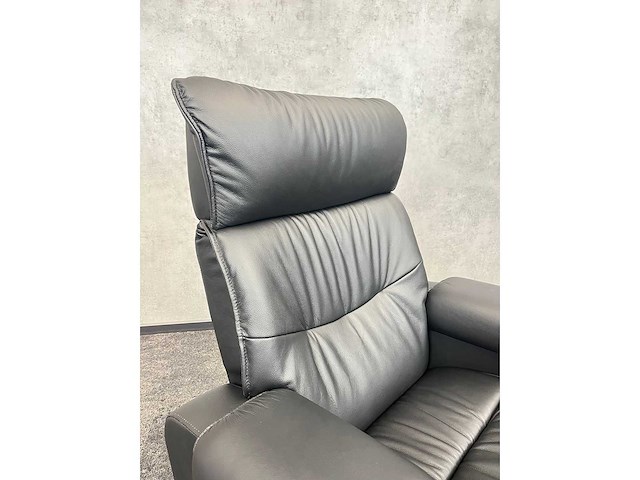 Verstelbare relaxfauteuil met voetenbank - ongebruikt - afbeelding 12 van  13