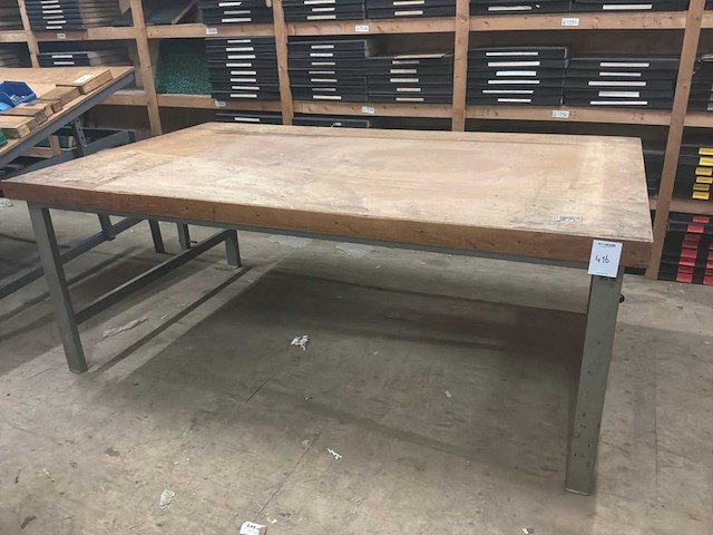 Verstelbare werkbank - afbeelding 1 van  3