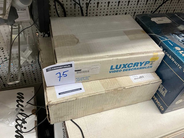 Versterker en decoder - afbeelding 1 van  3