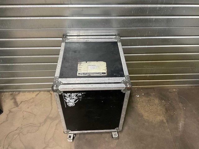 Versterker flightcase - afbeelding 1 van  1