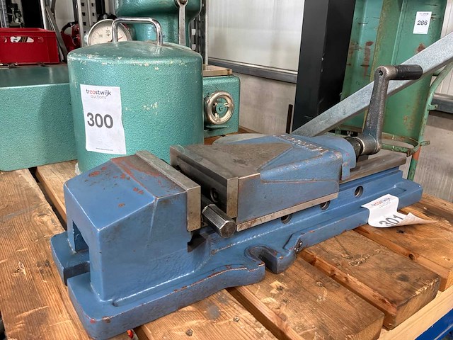 Vertex machineklem - afbeelding 1 van  3