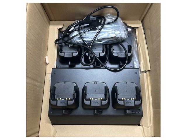 Vertex multi 6-unit handheld charger vac-6450c - afbeelding 3 van  5