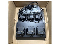 Vertex multi 6-unit handheld charger vac-6450c - afbeelding 3 van  5
